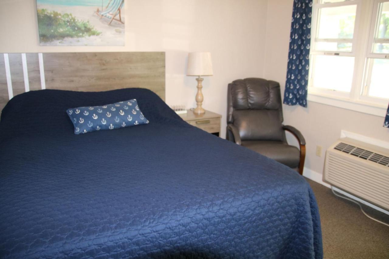 Hotel West Winds & 2*
