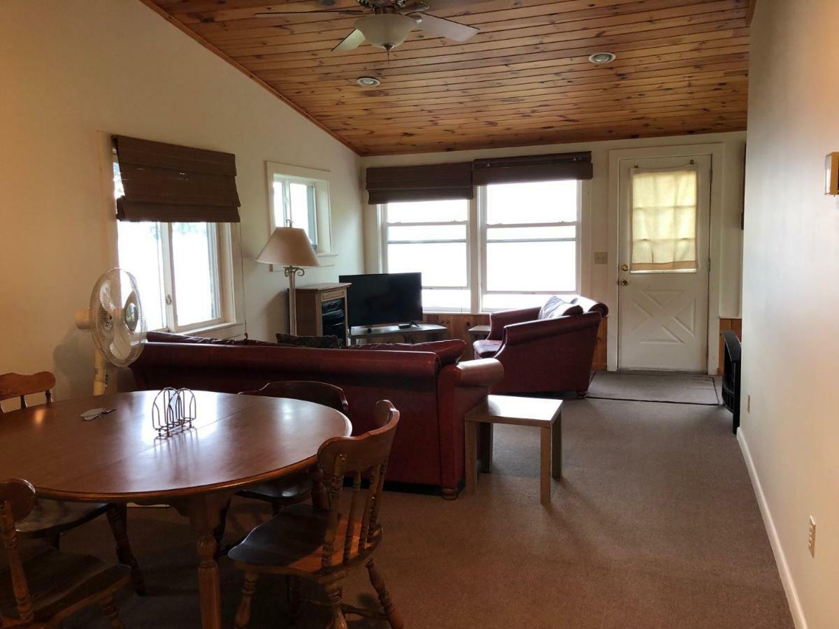 Hotel West Winds Motel&cottages 2*